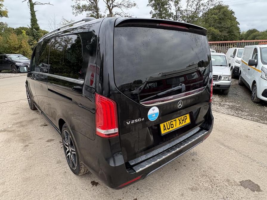 2017 Mercedes-Benz V-Class – Model: V 250 D AMG Line Auto – W4NYY/AU67XHP
