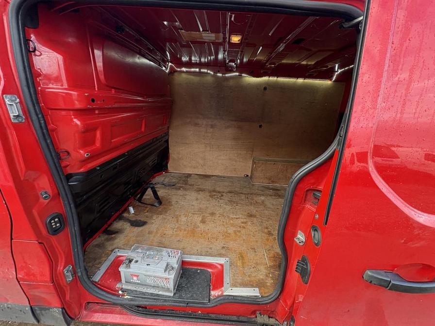 2016 Vauxhall Vivaro – Model: Vivaro  2700 CDTI – HG16HCJ