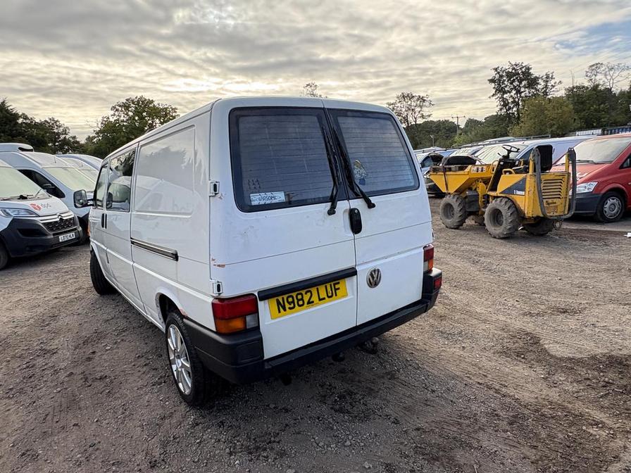 1995 Volkswagen Caravelle Transporter Caravelle – N982LUF