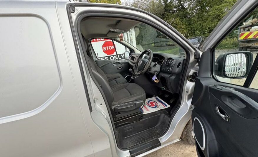 2015 Vauxhall Vivaro Vivaro  2700 Sportive CDTI – MV65WLB