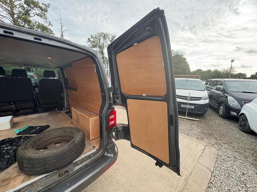 2018 Volkswagen Transporter Transporter T32 Highline TDI BlueMotion Technology 4Motion Semi-Auto – CY68GZK