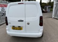 2021 Vauxhall Combo – Model: Combo 2300 Sportive TD – DW70CUU