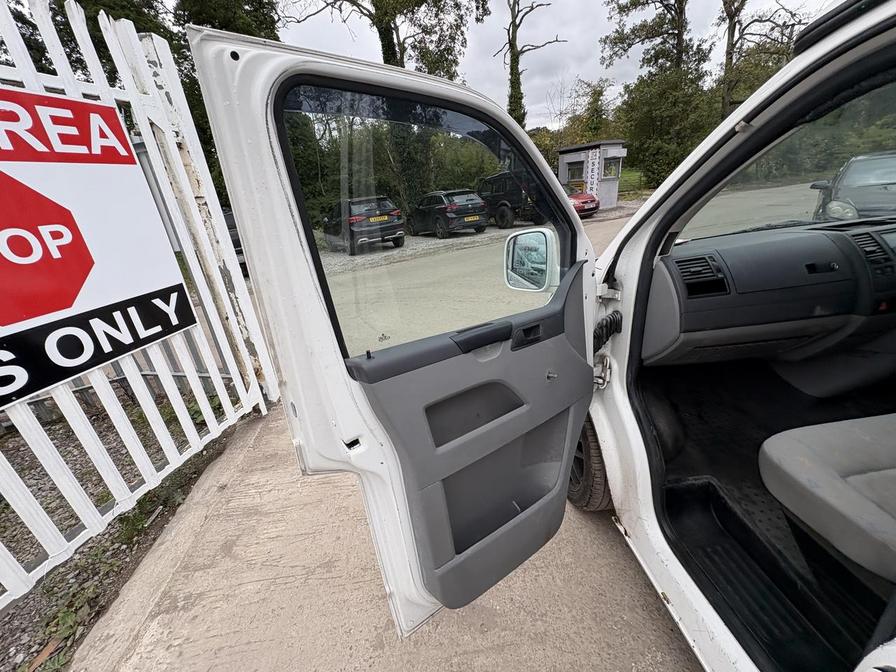 2007 Volkswagen Transporter – Model: Transporter T28 102 TDI SWB – BK07KFT