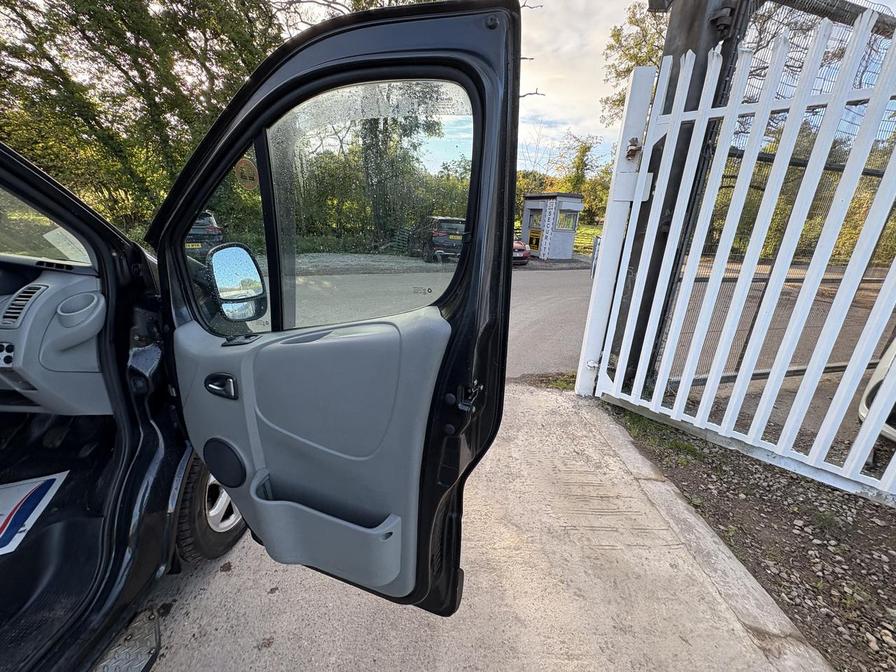 2014 Renault Trafic Trafic LL29 Sport DCI – YJ64BXO