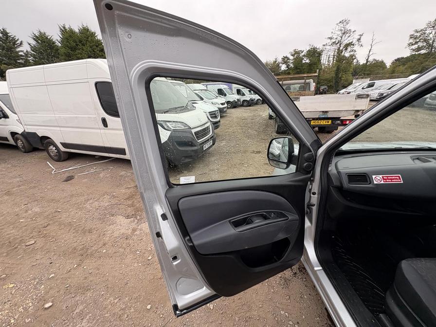 2021 Fiat Doblo Cargo – Model: Doblo 16v Tecnico Maxi MultiJet II – RX71KNJ