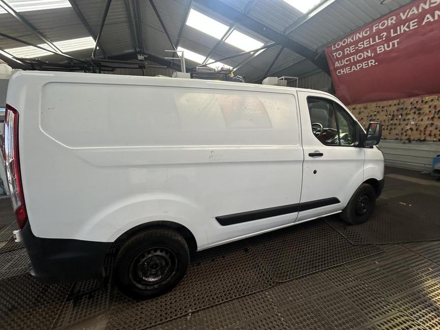 2014 Ford Transit Custom – Model: Transit Custom 270 E-Tech – CY14FMZ