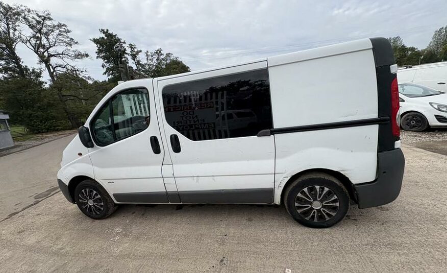 2011 Vauxhall Vivaro Vivaro  2900 CDTI SWB – YJ11FZT