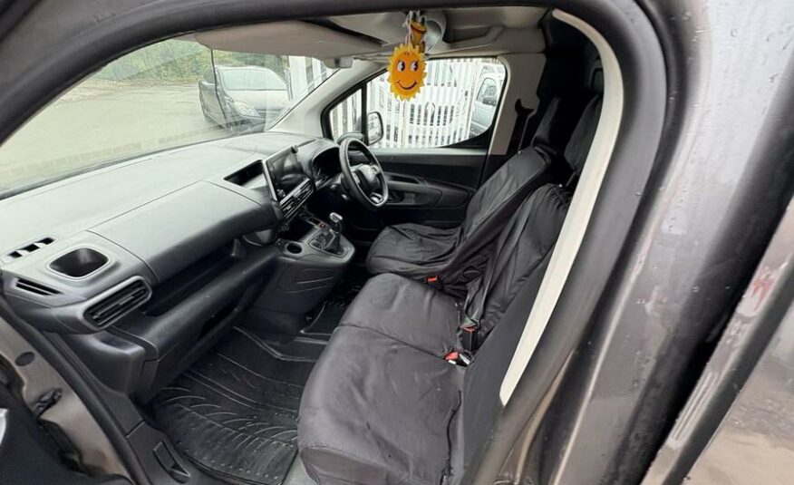 2019 Citroen Berlingo – Model: Berlingo 950 Enterprise Blue HDi – BF69GCV