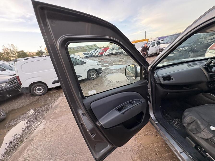 2021 Fiat Doblo Cargo – Model: Doblo 16V Technico MultiJet II – CV71VCE