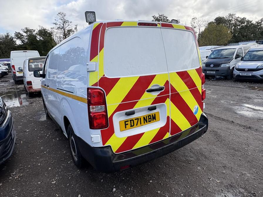 2022 Vauxhall Vivaro – Model: Vivaro  F2900 Dynamic S/S – FD71NBM