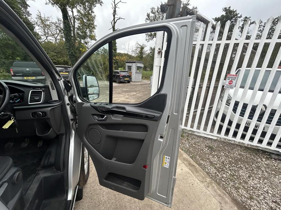 2019 Ford Transit Custom – Model: Transit Custom 300 Limited – BK19XYM