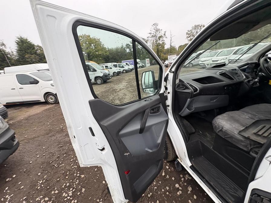 2015 Ford Transit Custom – Model: Transit Custom 290 E-Tech – BX65ZNA