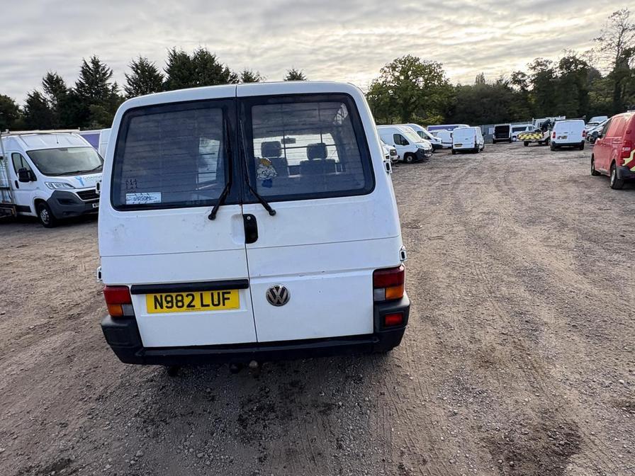 1995 Volkswagen Caravelle Transporter Caravelle – N982LUF