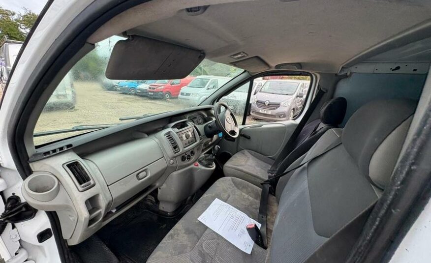 2007 Vauxhall Vivaro Vivaro  2700 CDTI SWB – YD57VWC