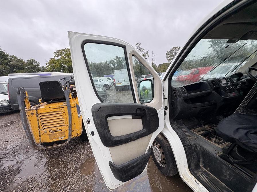 2018 Peugeot Boxer Boxer 333 Professional L1H1 Blue HDi – EO18BXE