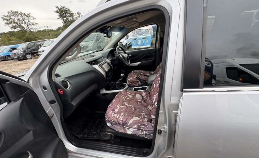 2017 Nissan Navara Navara Tekna dCi – VN17VVF
