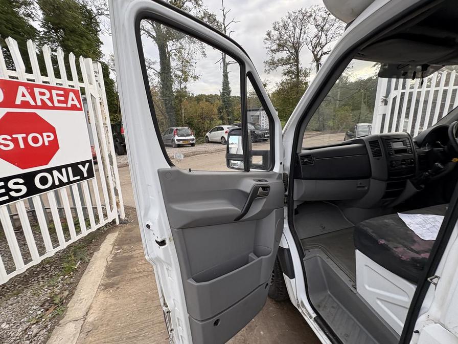 2015 Mercedes-Benz Sprinter – Model: Sprinter 313 CDI – SJ65ZSF