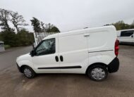 2016 Vauxhall Combo – Model: Combo 2000 L1H1 CDTi S/S ecoFLEX – EN16VSD