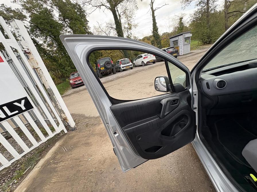 2014 Citroen Berlingo – Model: Berlingo 625 Enterprise HDI – V555RAT/DA64OLC