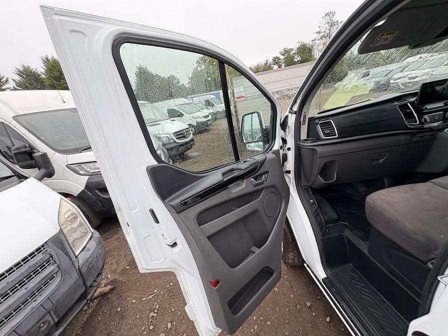 2021 Ford Transit Custom – Model: Transit Custom 300 Limited EcoBlue – MM70YBA