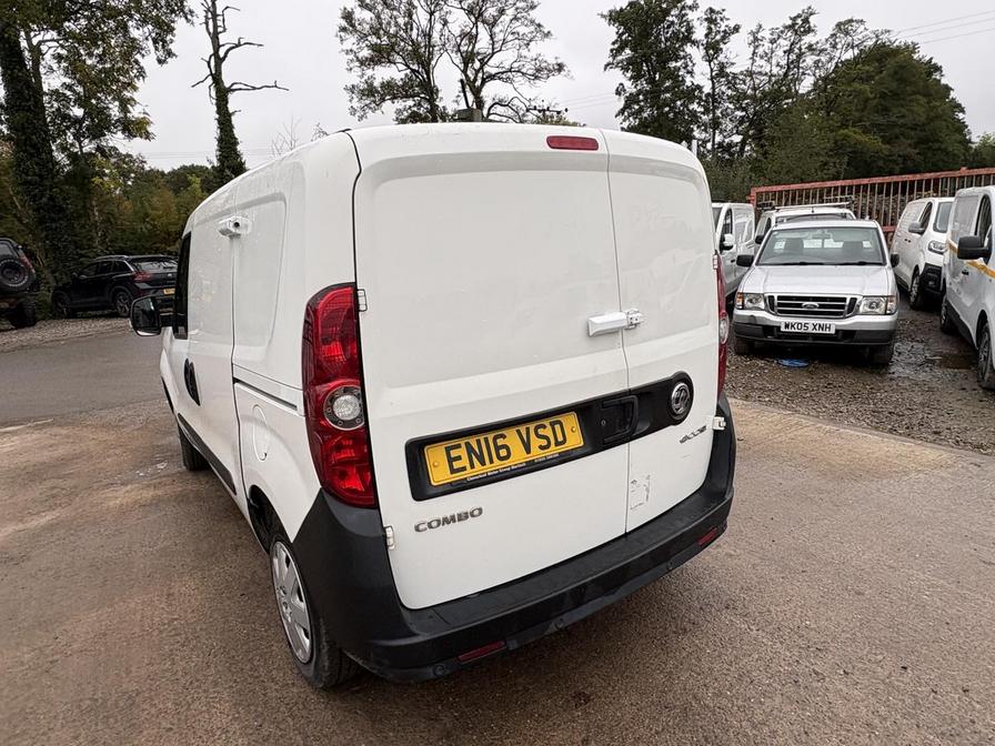 2016 Vauxhall Combo – Model: Combo 2000 L1H1 CDTi S/S ecoFLEX – EN16VSD