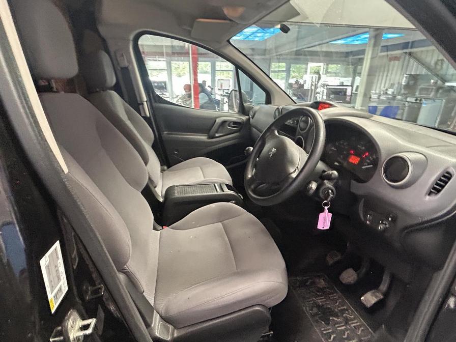 2016 Peugeot Partner – Model: Partner S L1 Blue HDi – NV16XHD