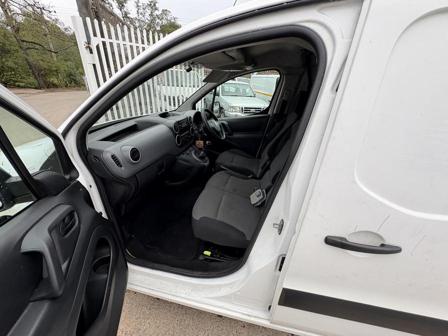 2018 Citroen Berlingo – Model: Berlingo 625 LX Blue HDi S/S – LD68YXE