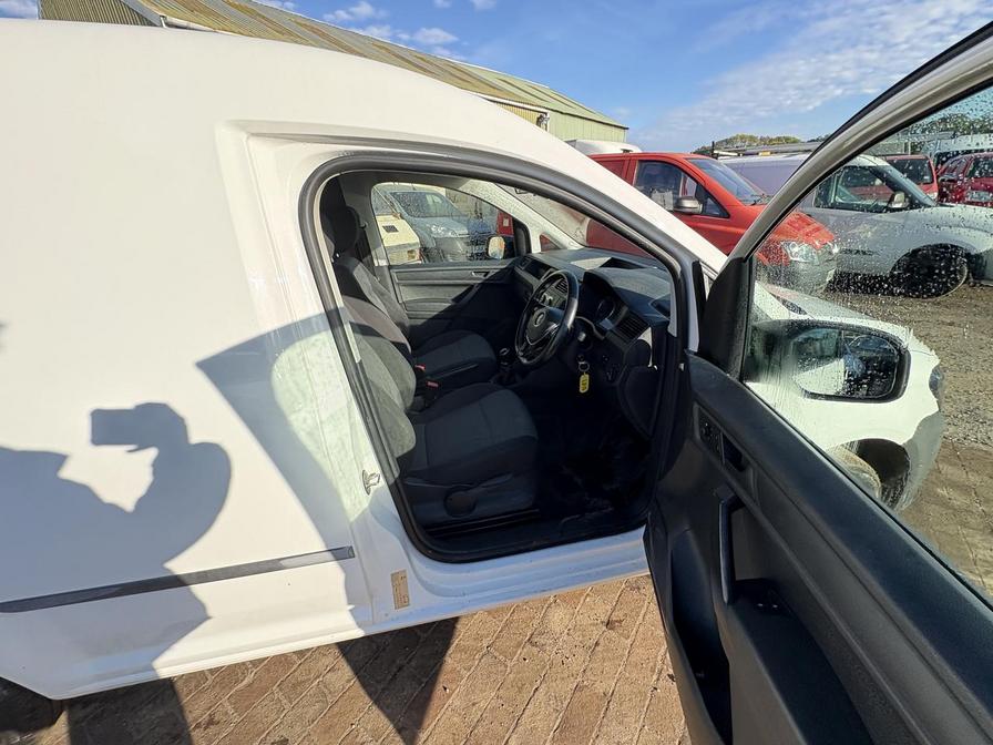 2020 Volkswagen Caddy Caddy C20 Startline TSi BlueMotion Technology – LR70FDV