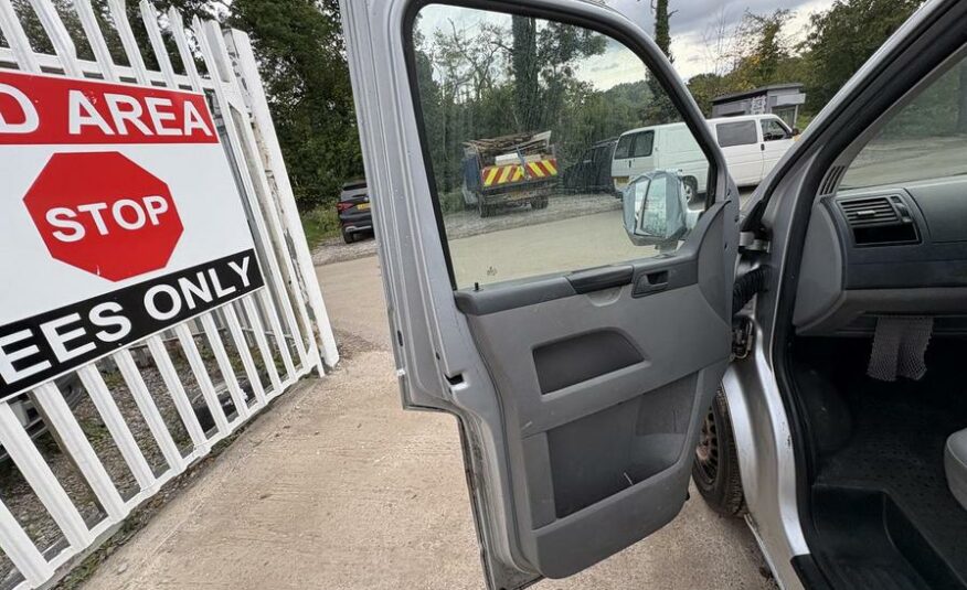 2009 Volkswagen Transporter Transporter T28 102 TDI SWB – GV59KXE
