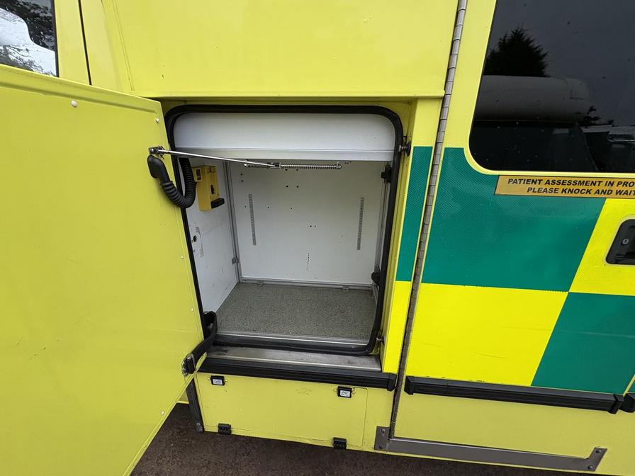 2007 Mercedes-Benz Sprinter – Model: Sprinter 515 CDi MWB – CN07AHX