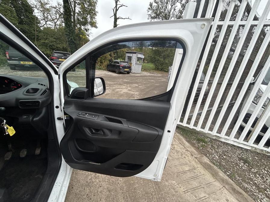 2021 Peugeot Partner – Model: Partner Professional L1 Blue HDi – NV70KLS