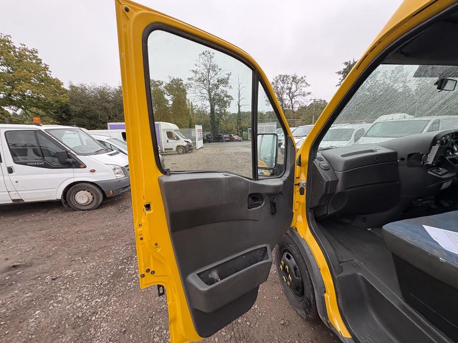 2001 Iveco Daily – Model: Daily 2000 40C11 – Y572BSG