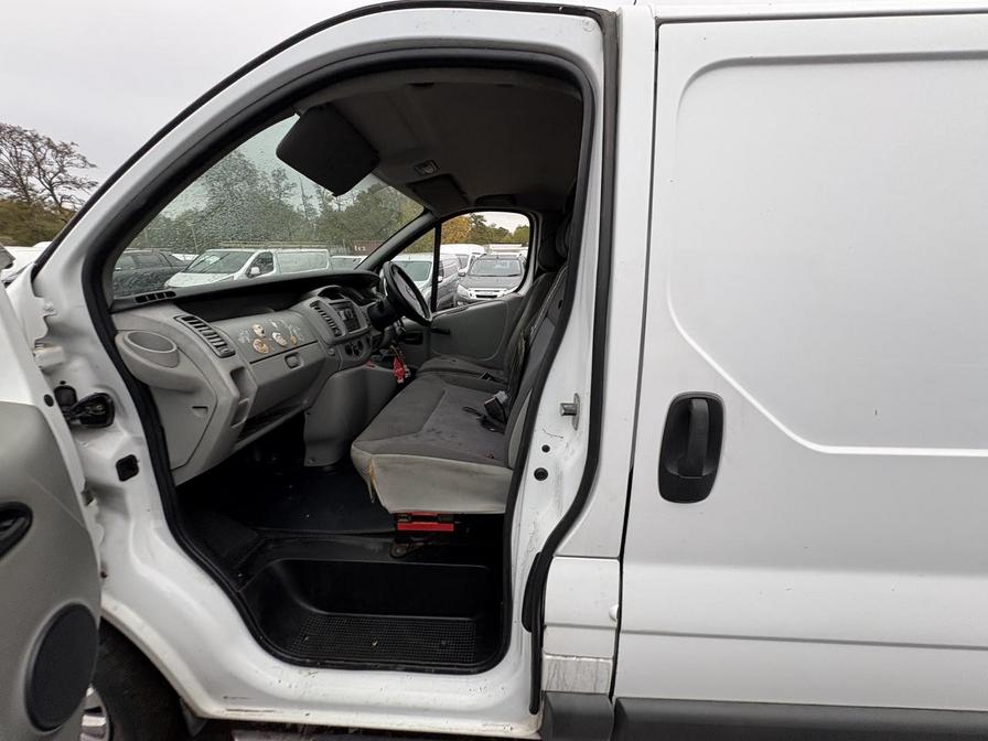 2006 Vauxhall Vivaro – Model: Vivaro  2900 CDTI SWB – FN56UTJ
