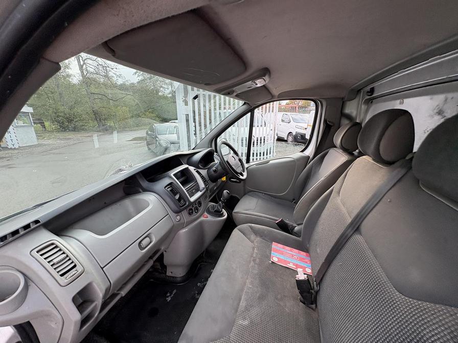 2013 Vauxhall Vivaro – Model: Vivaro 2900 Sportive CDTi LWB – DY13ZBJ