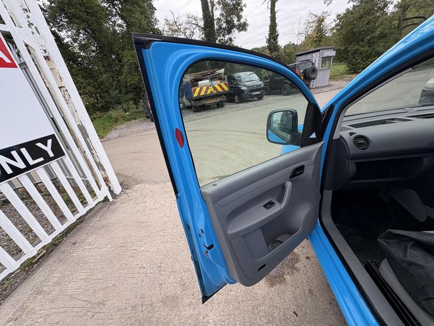 2010 Volkswagen Caddy MaxI Caddy Maxi C20 TDI 104 – BV60OLX