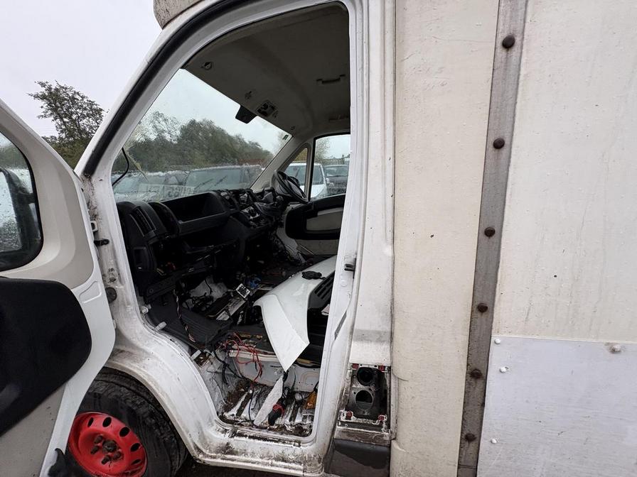 2015 Peugeot Boxer – Model: Boxer 335 L3 HDi – CU65AEV