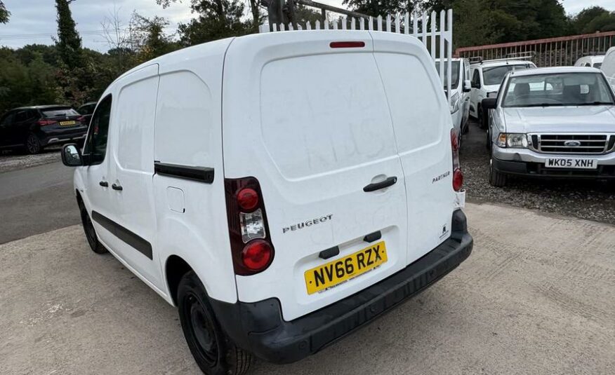 2017 Peugeot Partner Partner Professional L1 Blue HDi – NV66RZX