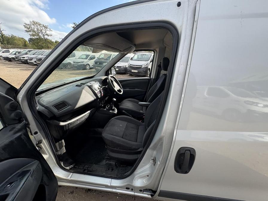 2017 Fiat Doblo Cargo – Model: Doblo SX MultiJet – CP66MFA