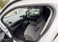 2021 Vauxhall Combo – Model: Combo 2300 Sportive TD – DW70CUU