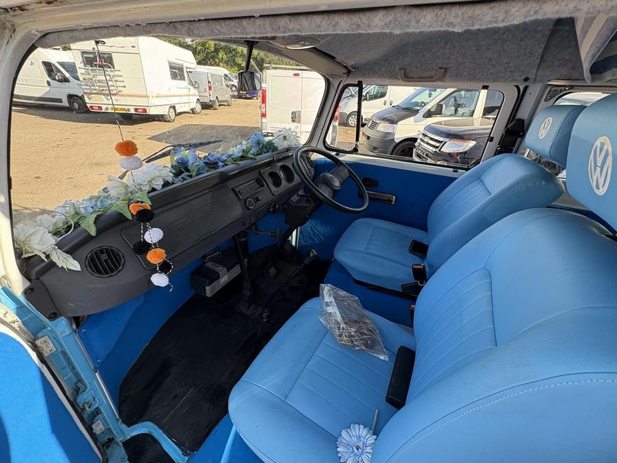 2002 Volkswagen Transporter – WU51FFO