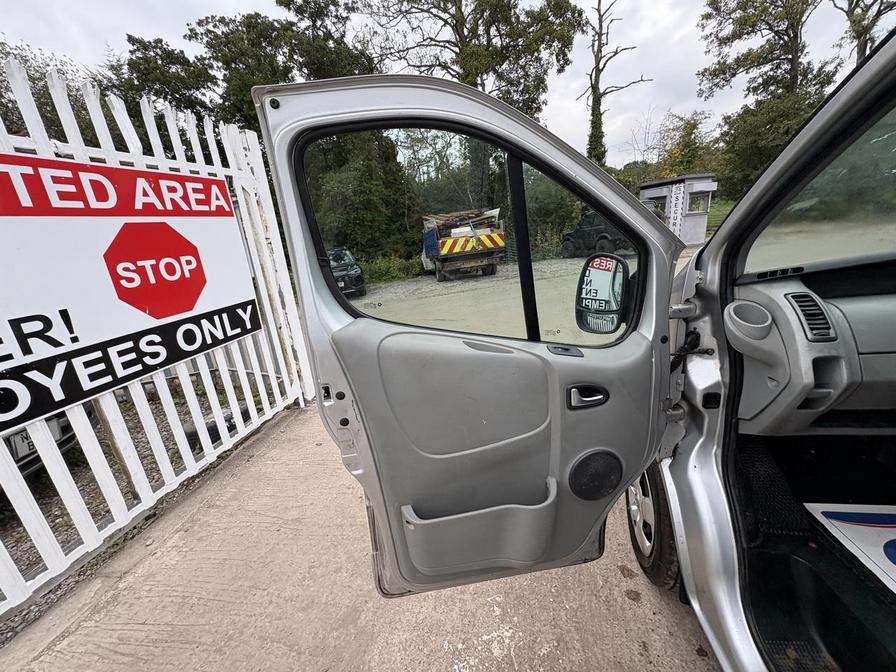 2008 Vauxhall Vivaro Vivaro Sportive CDTi SWB – JC55DEC