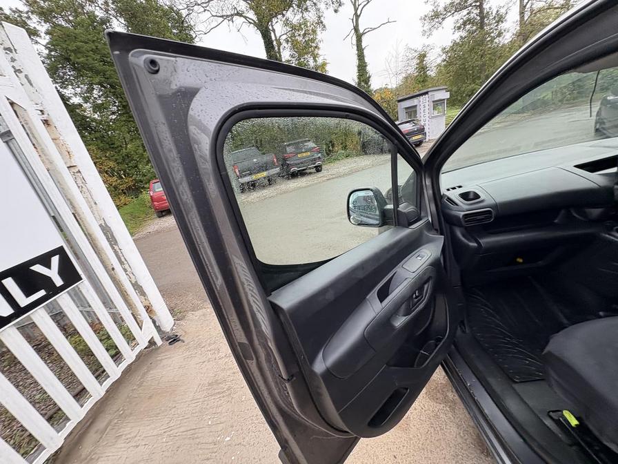 2019 Citroen Berlingo – Model: Berlingo 950 Enterprise Blue HDi – BF69GCV