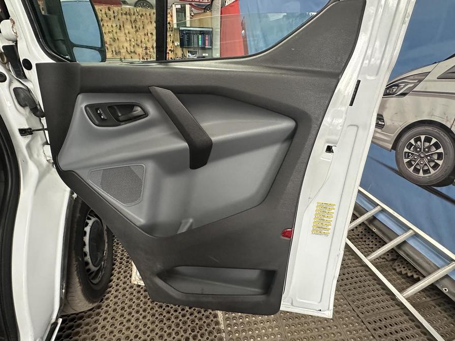 2014 Ford Transit Custom Transit Custom 290 E-Tech – SP64KNA