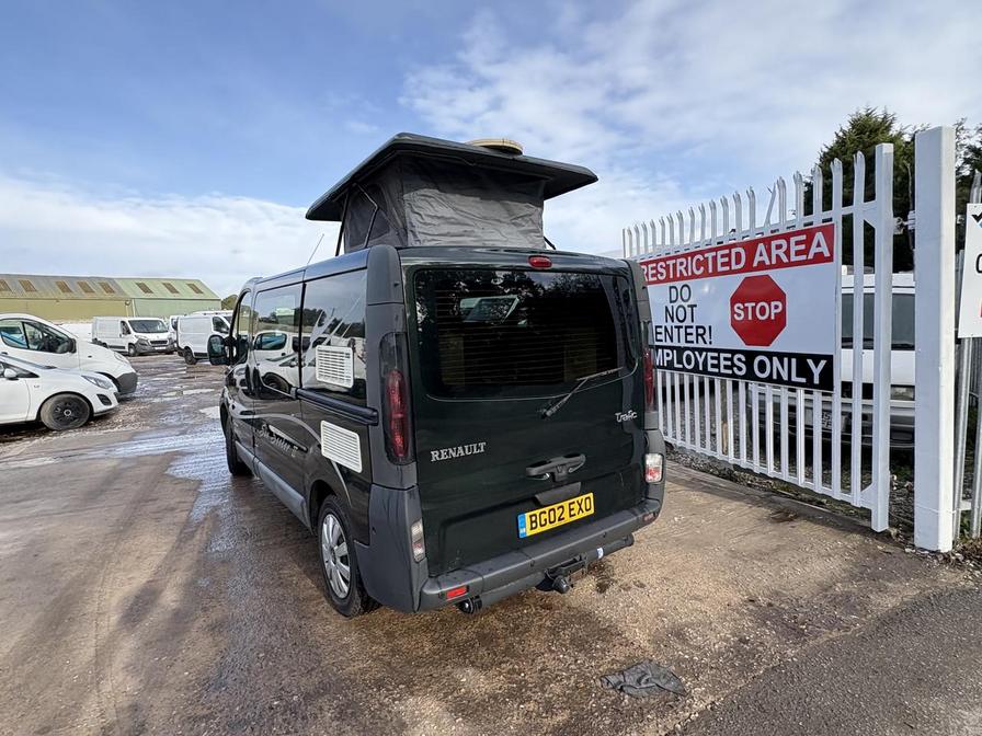 2002 Renault Trafic Trafic SL27 dCi 100 SWB – BG02EXO