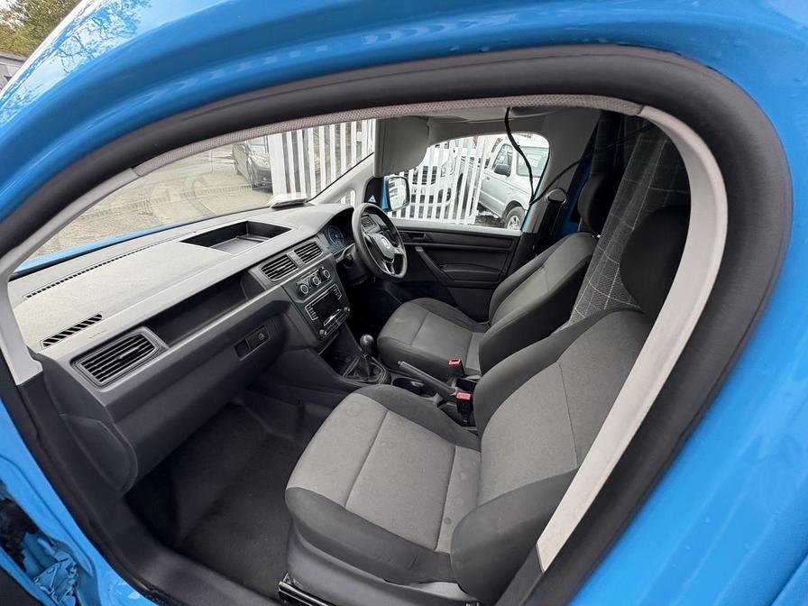 2015 Volkswagen Caddy MaxI Caddy Maxi C20 Startline TDI – PJ65VHB