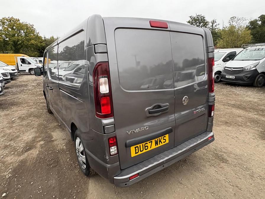 2017 Vauxhall Vivaro – Model: Vivaro 2900 Sportive CDTi Bi-T S/S – DU67WKS