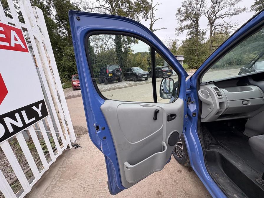 2010 Renault Trafic – Model: Trafic SL27 DCI 115 – SG60XLR