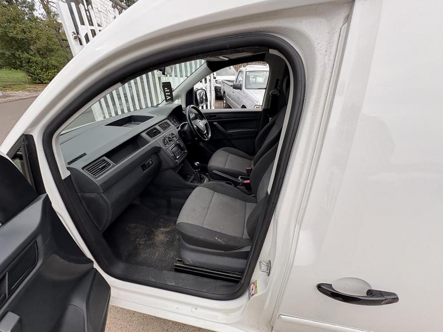 2017 Volkswagen Caddy Caddy C20 Startline TDI – GD67DJO/Y26DLP