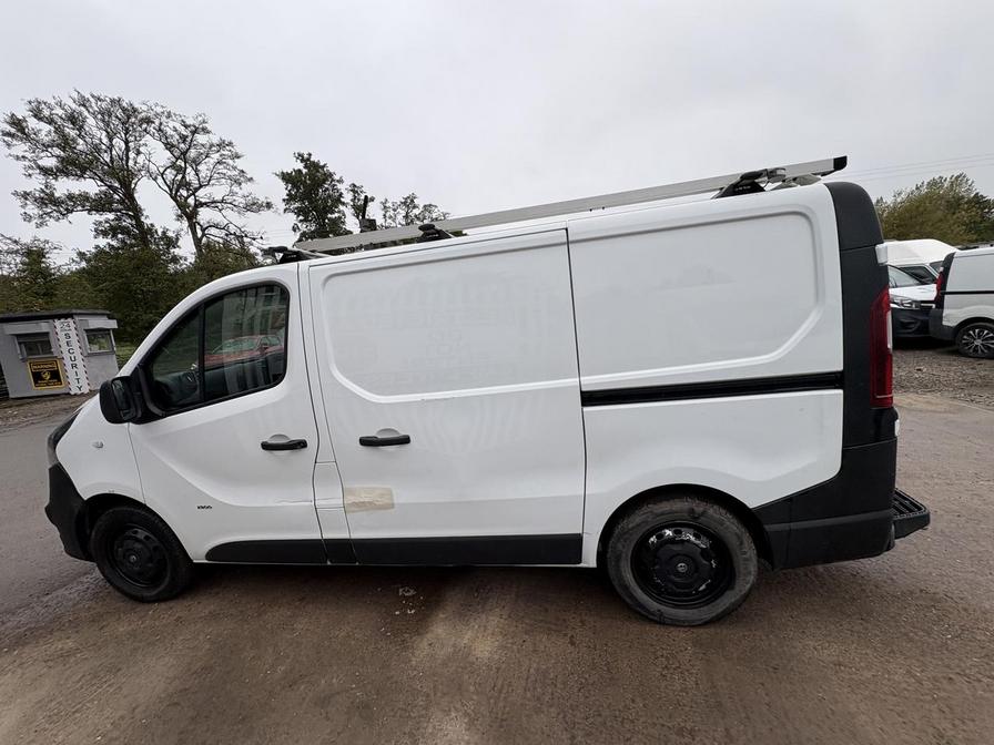 2016 Vauxhall Vivaro – Model: Vivaro 2900 Bi-T CDTi ecoFLEX S/S – FL16GHD