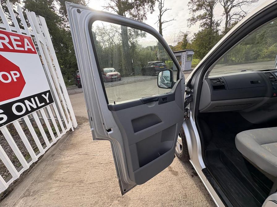 2007 Volkswagen Transporter Transporter T30 102 TDI LWB – GR56JKV